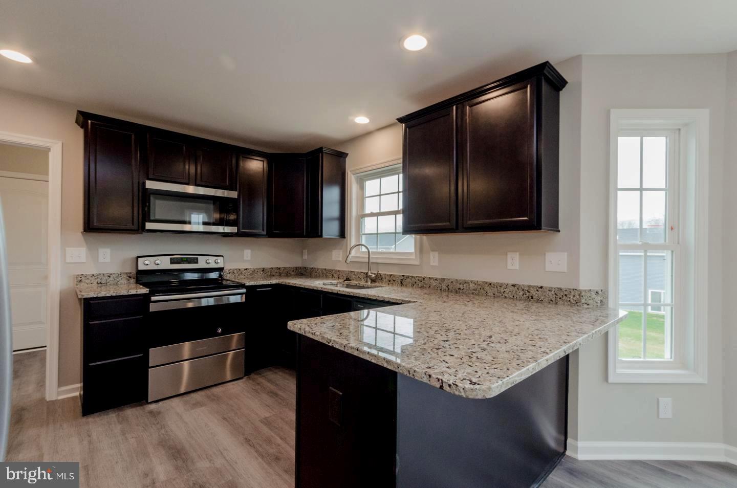 RED HILL - Residential