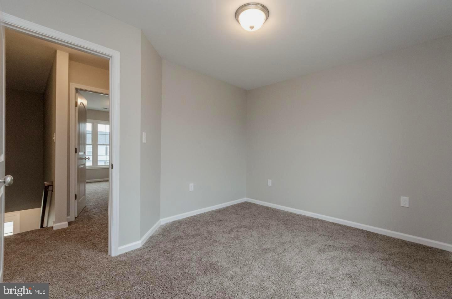 RED HILL - Residential