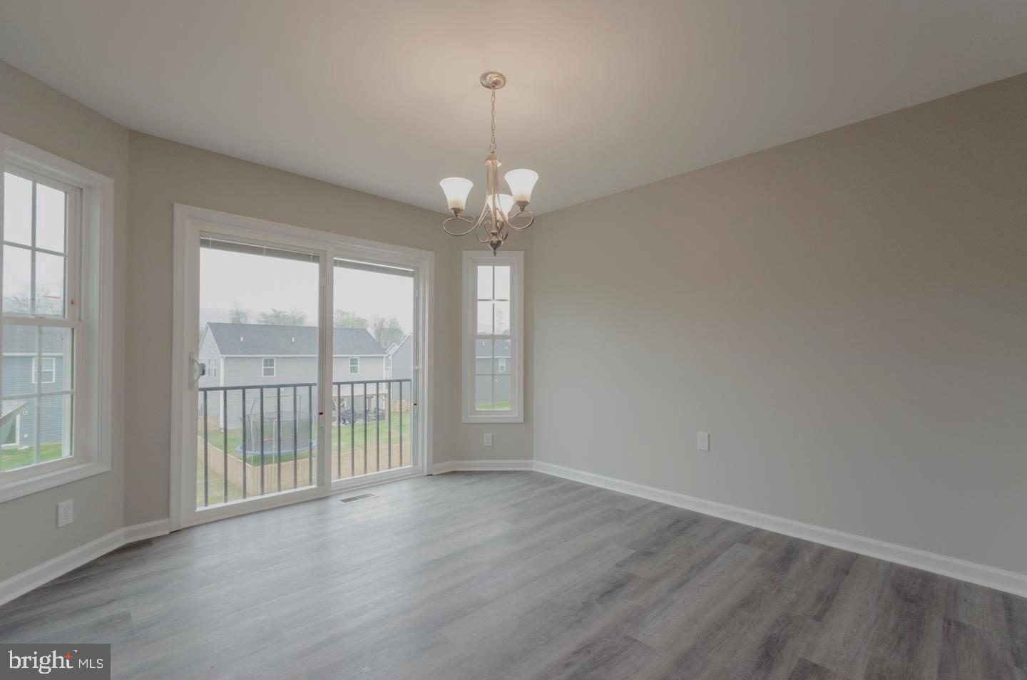 RED HILL - Residential