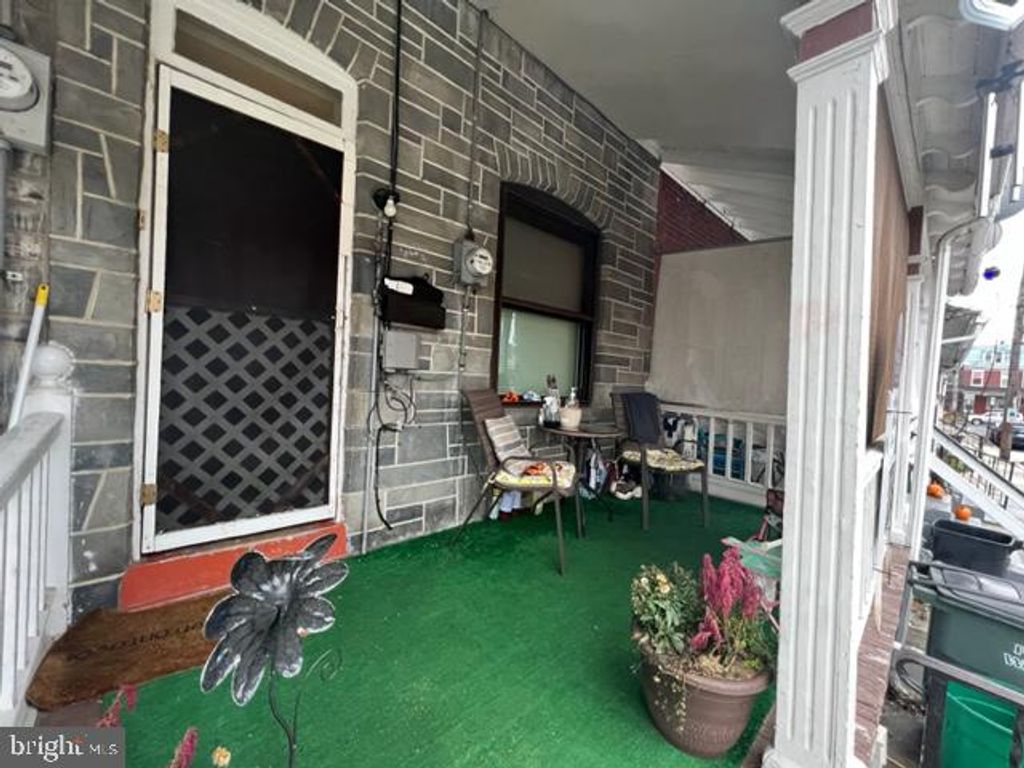 Photo of 424 REYNOLDS AVE, LANCASTER, PA 17602 (MLS # PALA2028414)