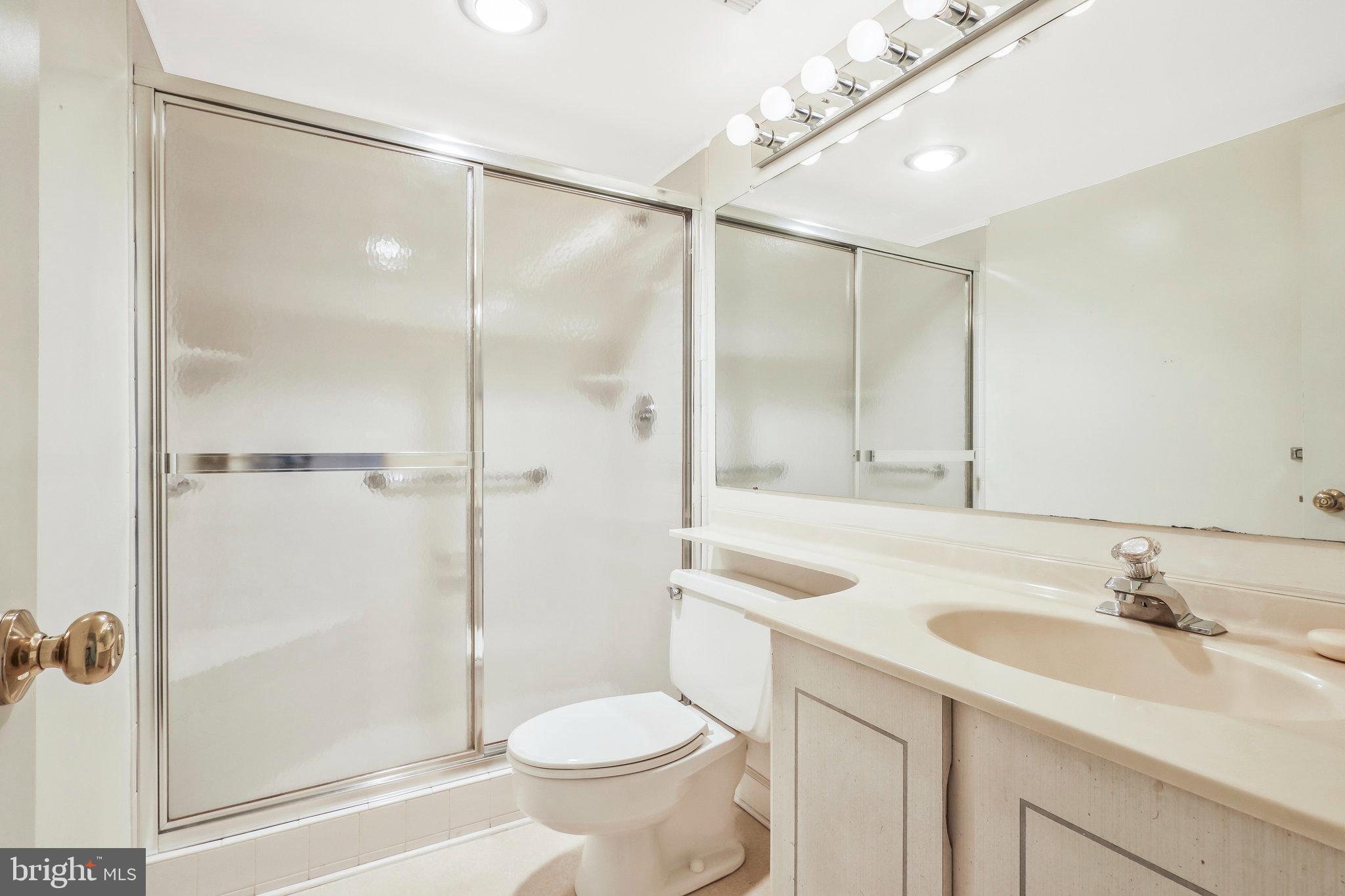 WATERGATE AT LANDMARK - Residential