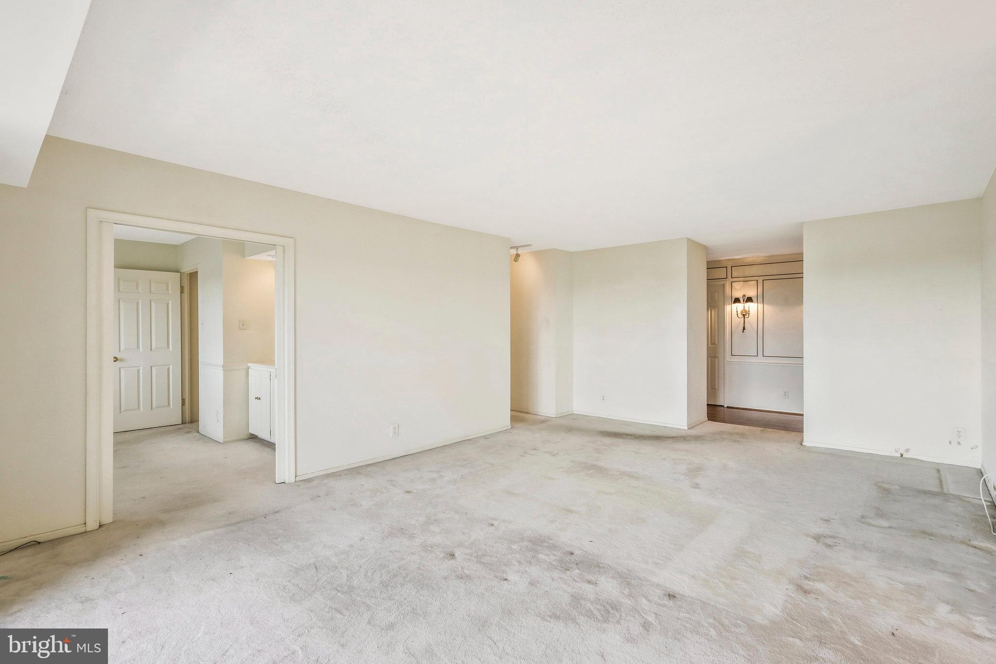 WATERGATE AT LANDMARK - Residential