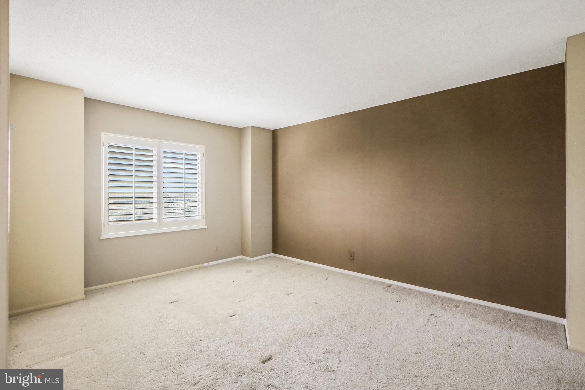 WATERGATE AT LANDMARK - Residential