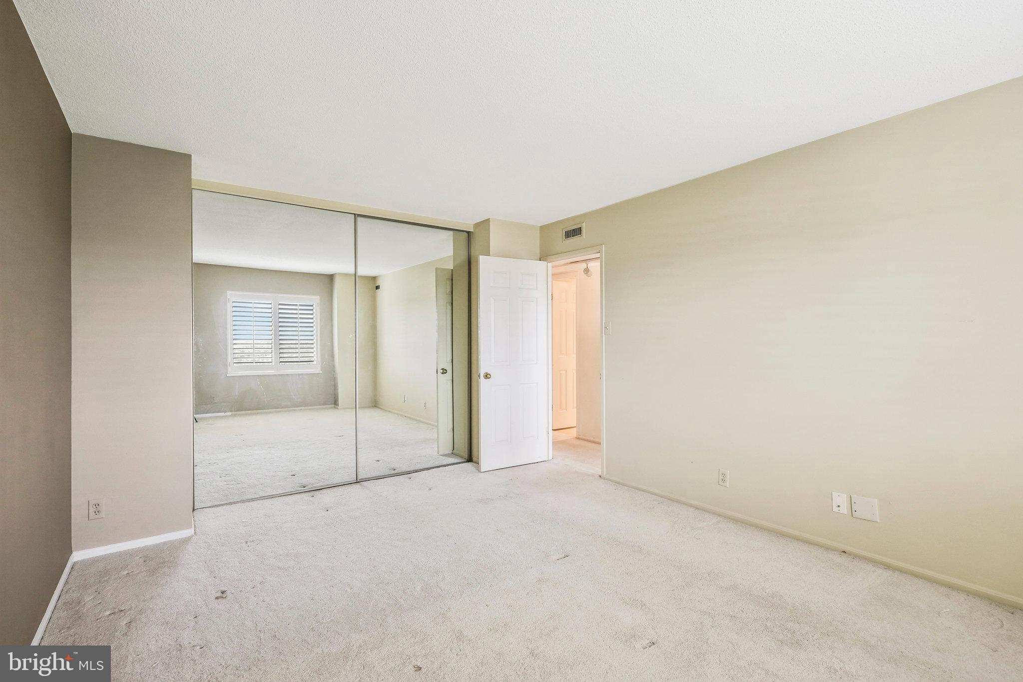 WATERGATE AT LANDMARK - Residential