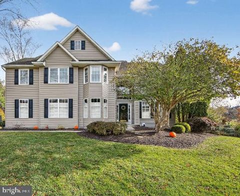 19 ANGELICA DRIVE AVONDALE PA 19311