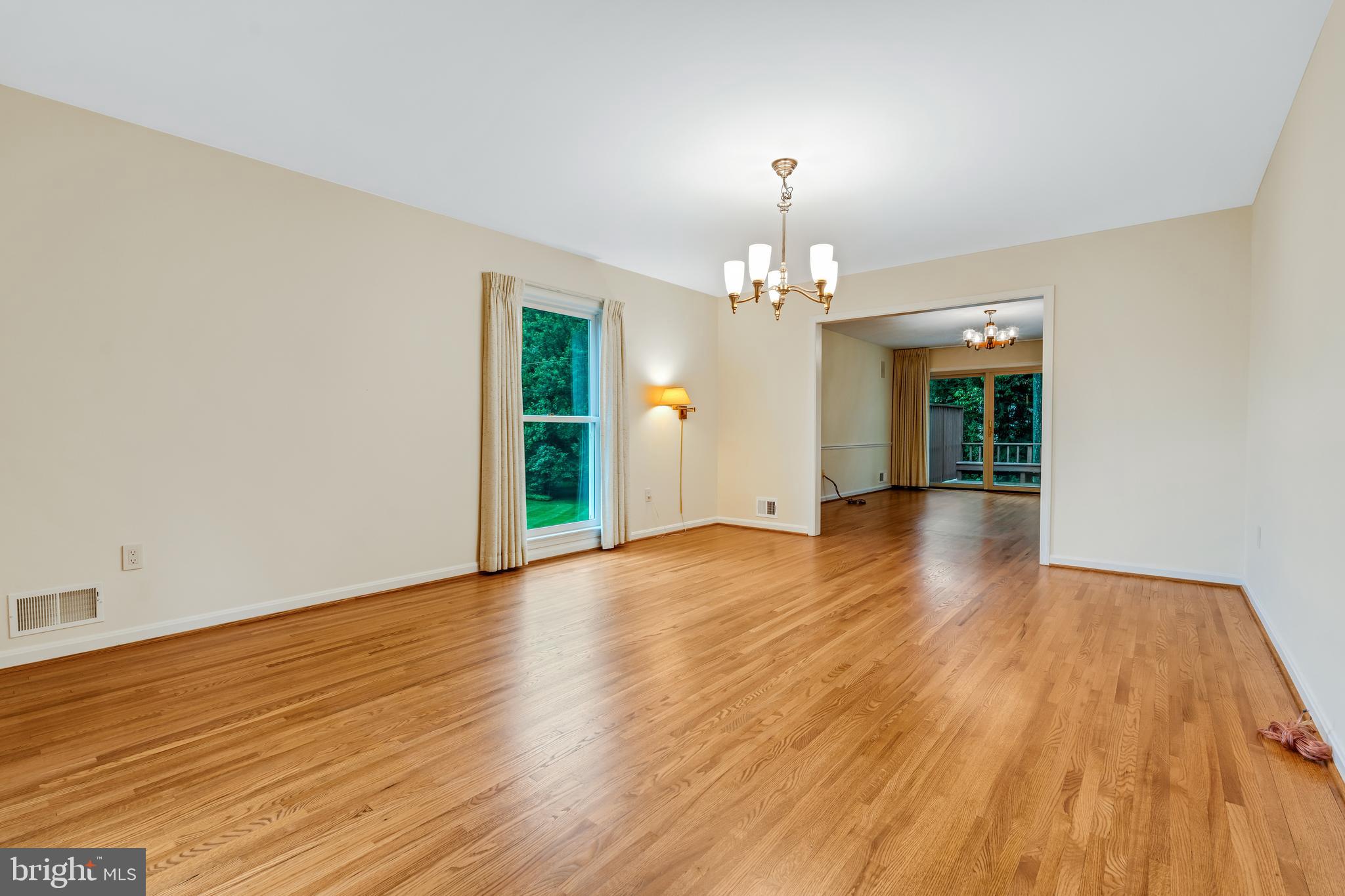 SHERWOOD FOREST MANOR - Residential