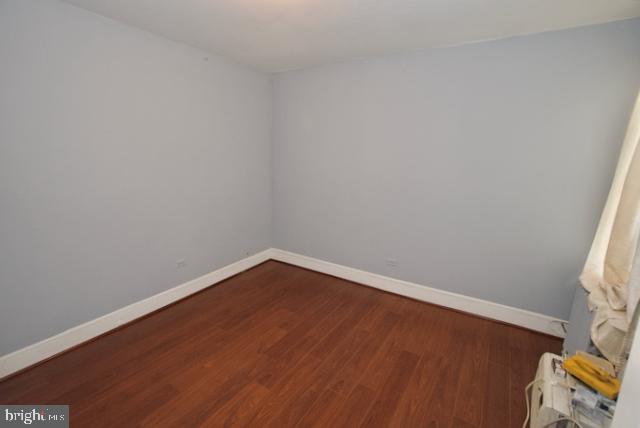 KENSINGTON - Residential