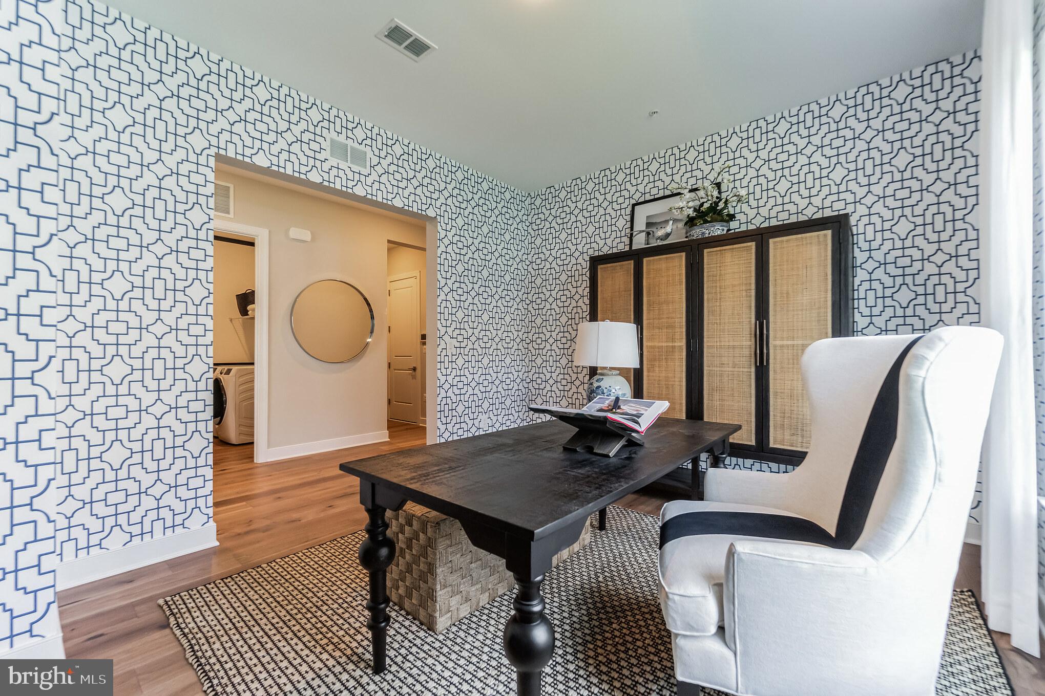 FOUR SEASONS AT KENT ISLAND - Residential