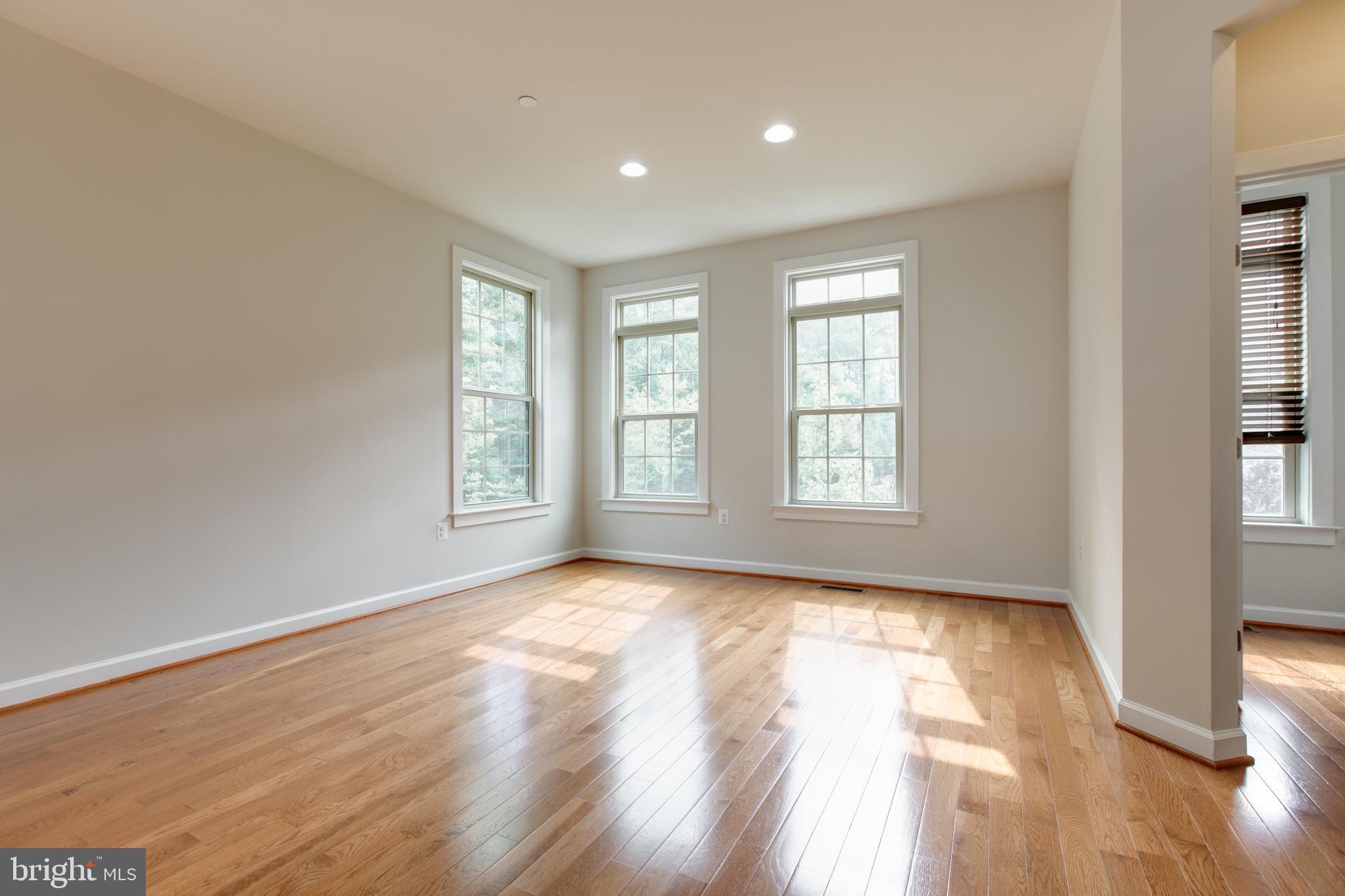 PARKSIDE - Residential Lease