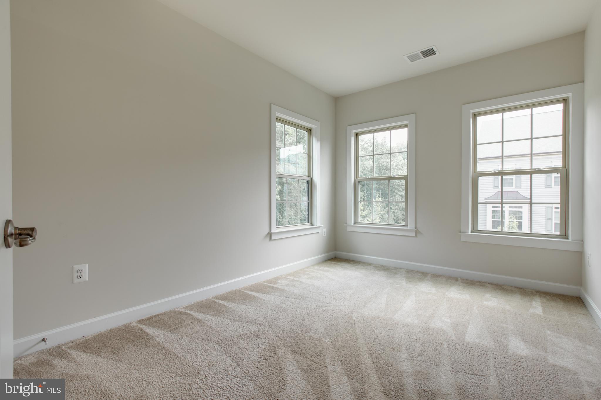 PARKSIDE - Residential Lease