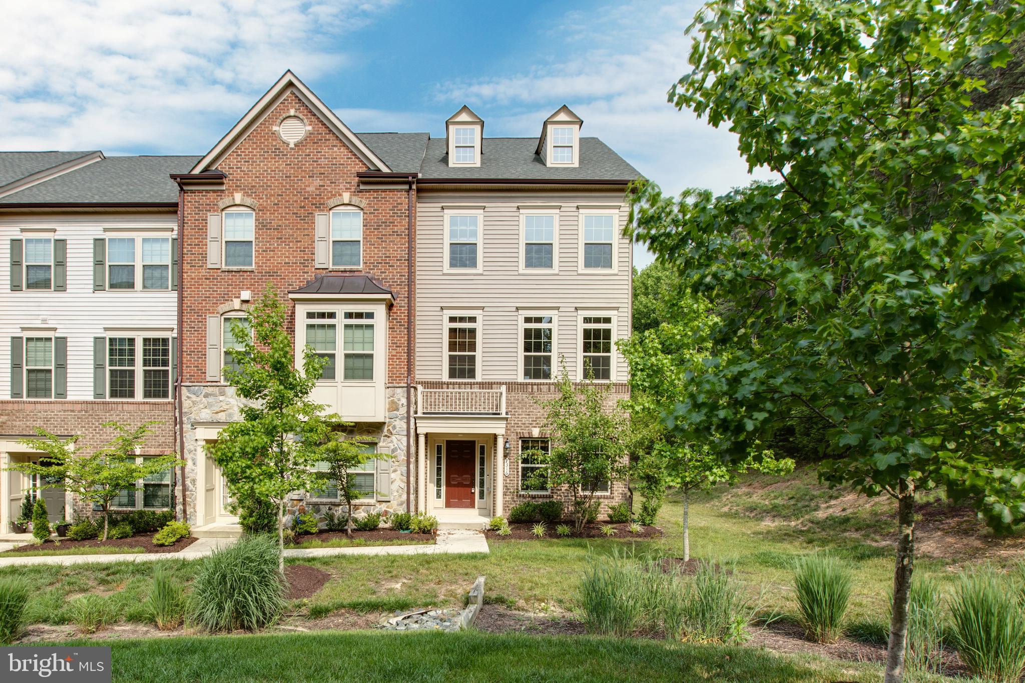 PARKSIDE - Residential Lease