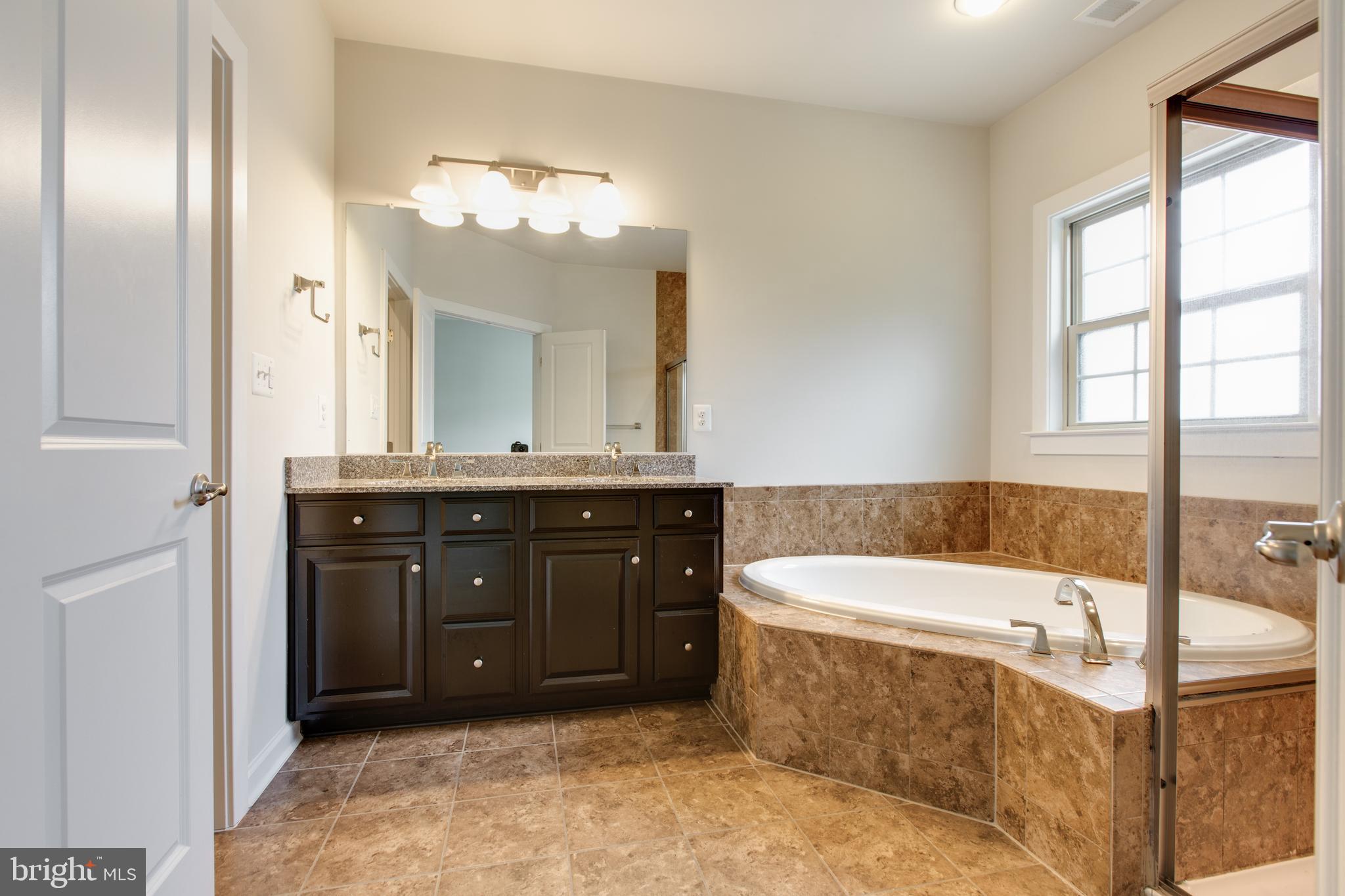 PARKSIDE - Residential Lease