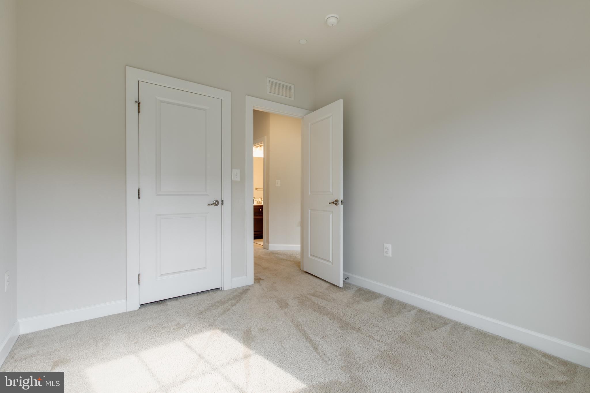 PARKSIDE - Residential Lease