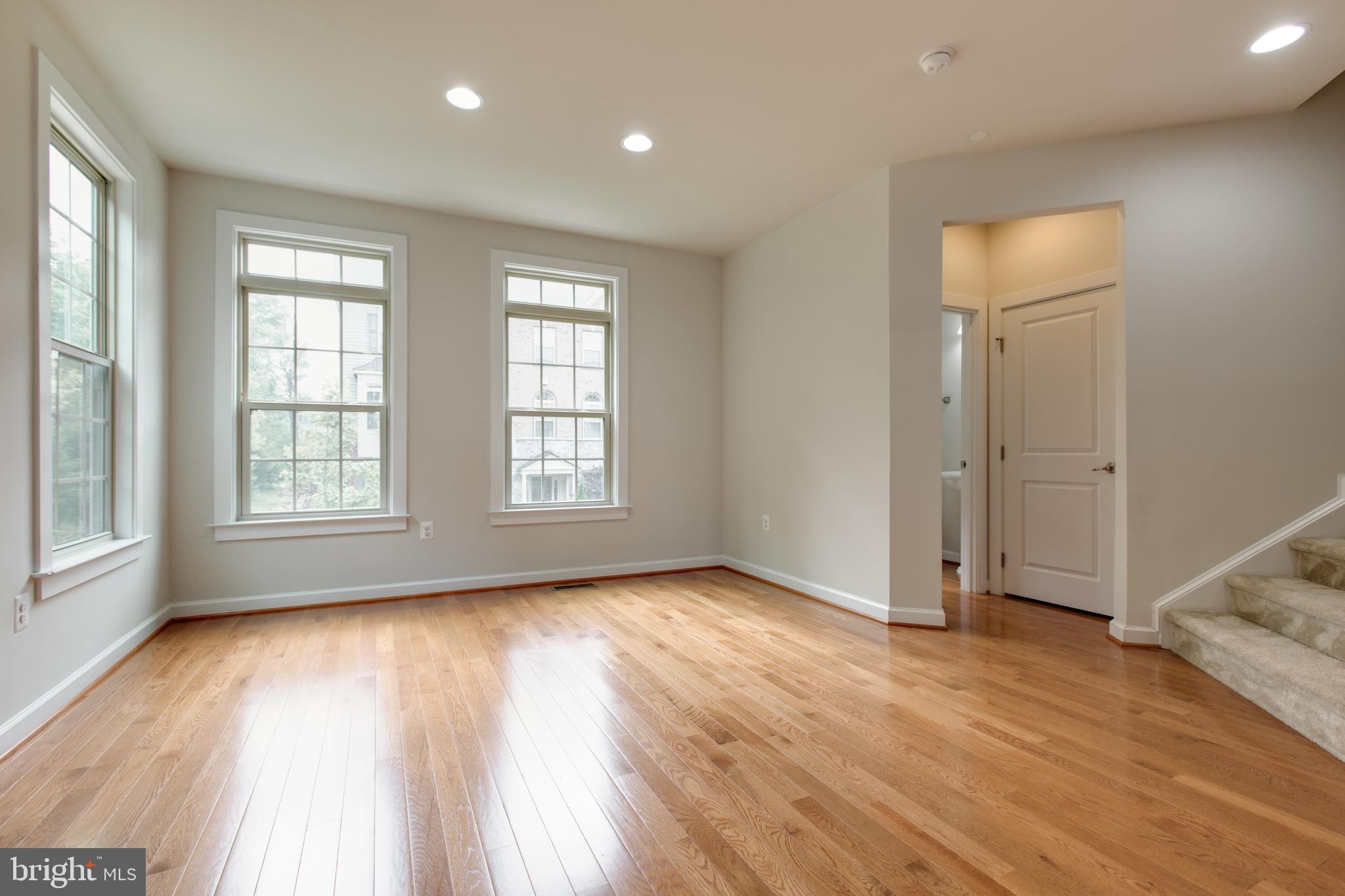 PARKSIDE - Residential Lease