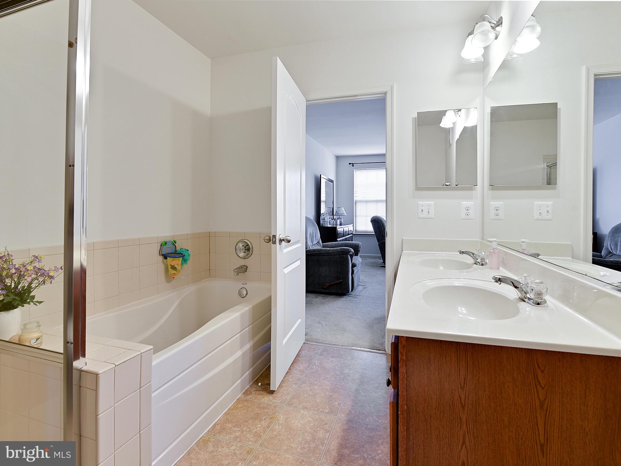 ARORA HILLS - Residential