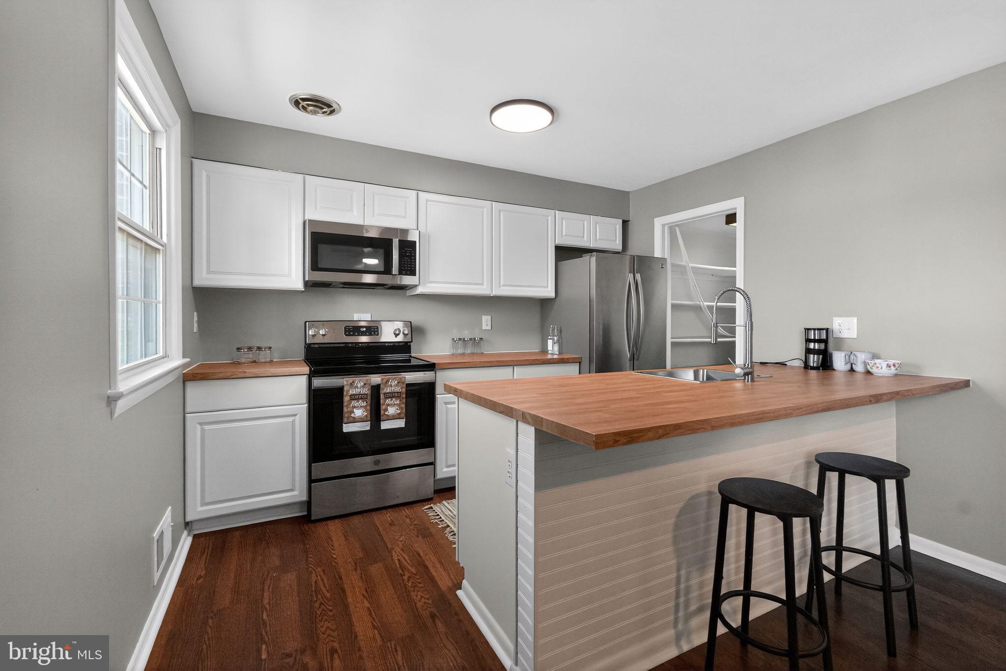 BEECHWOOD ESTATES - Residential