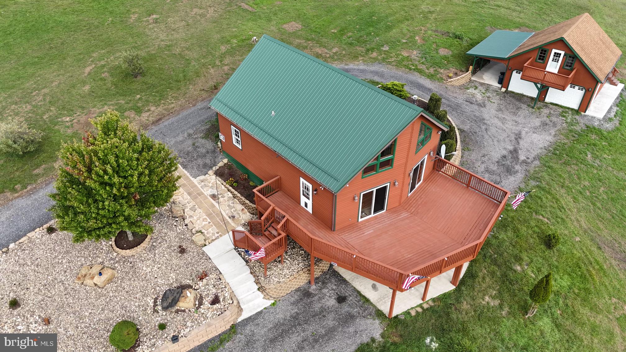 764 MAPLE FOREST LANE