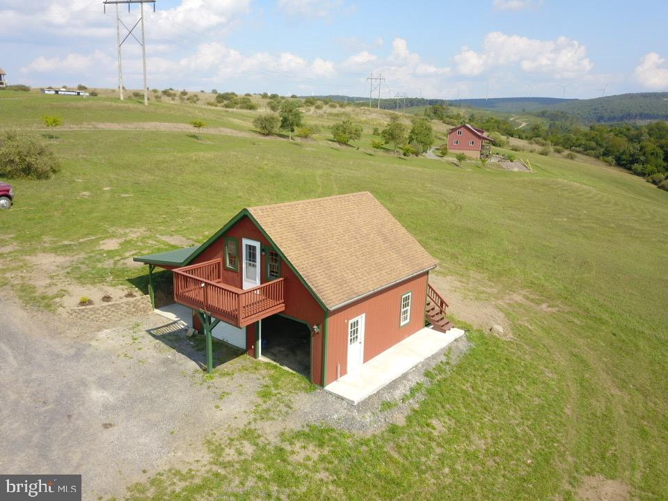 764 MAPLE FOREST LANE