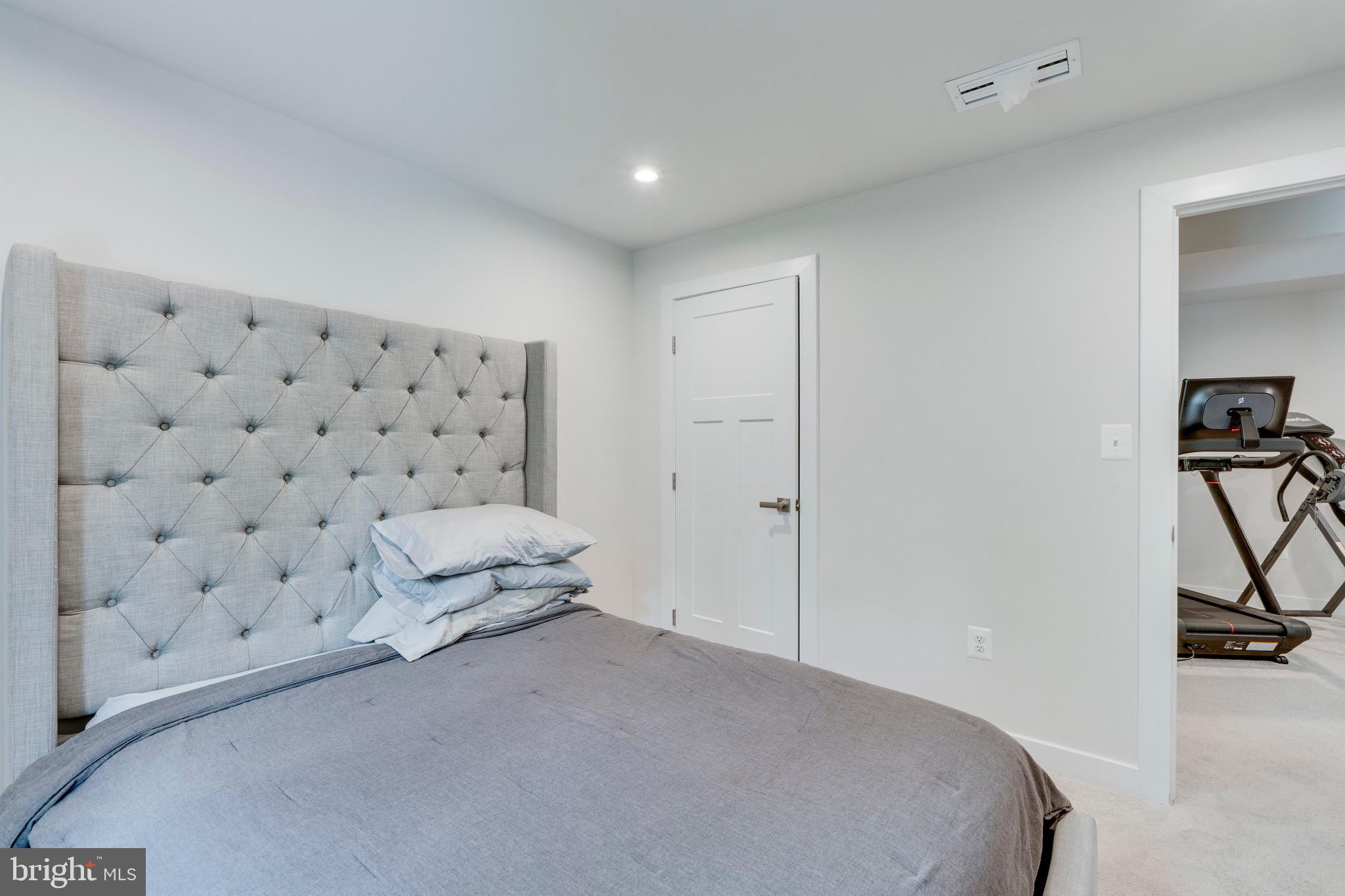 CANTER CREEK - Residential Lease