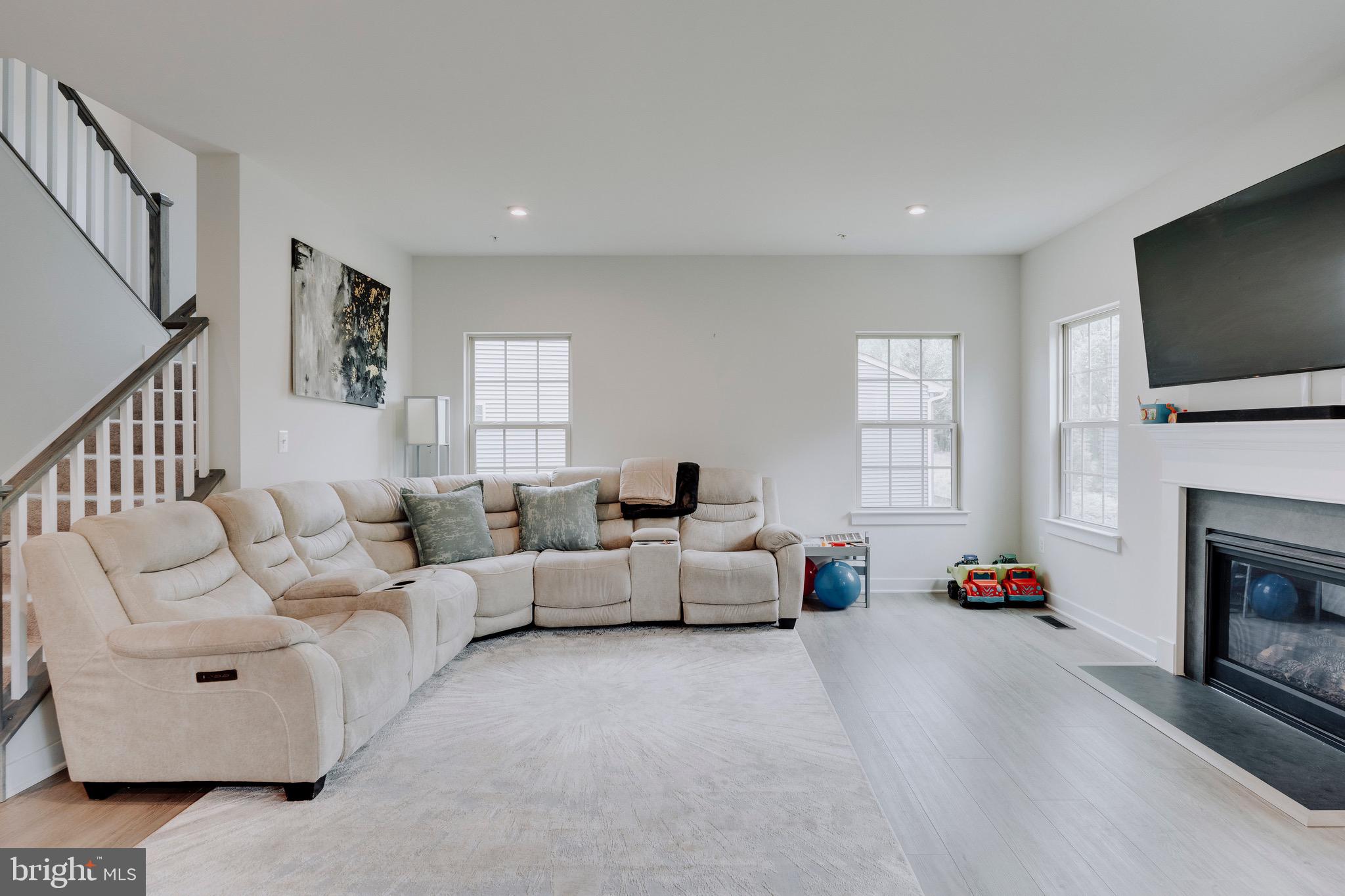 CANTER CREEK - Residential Lease