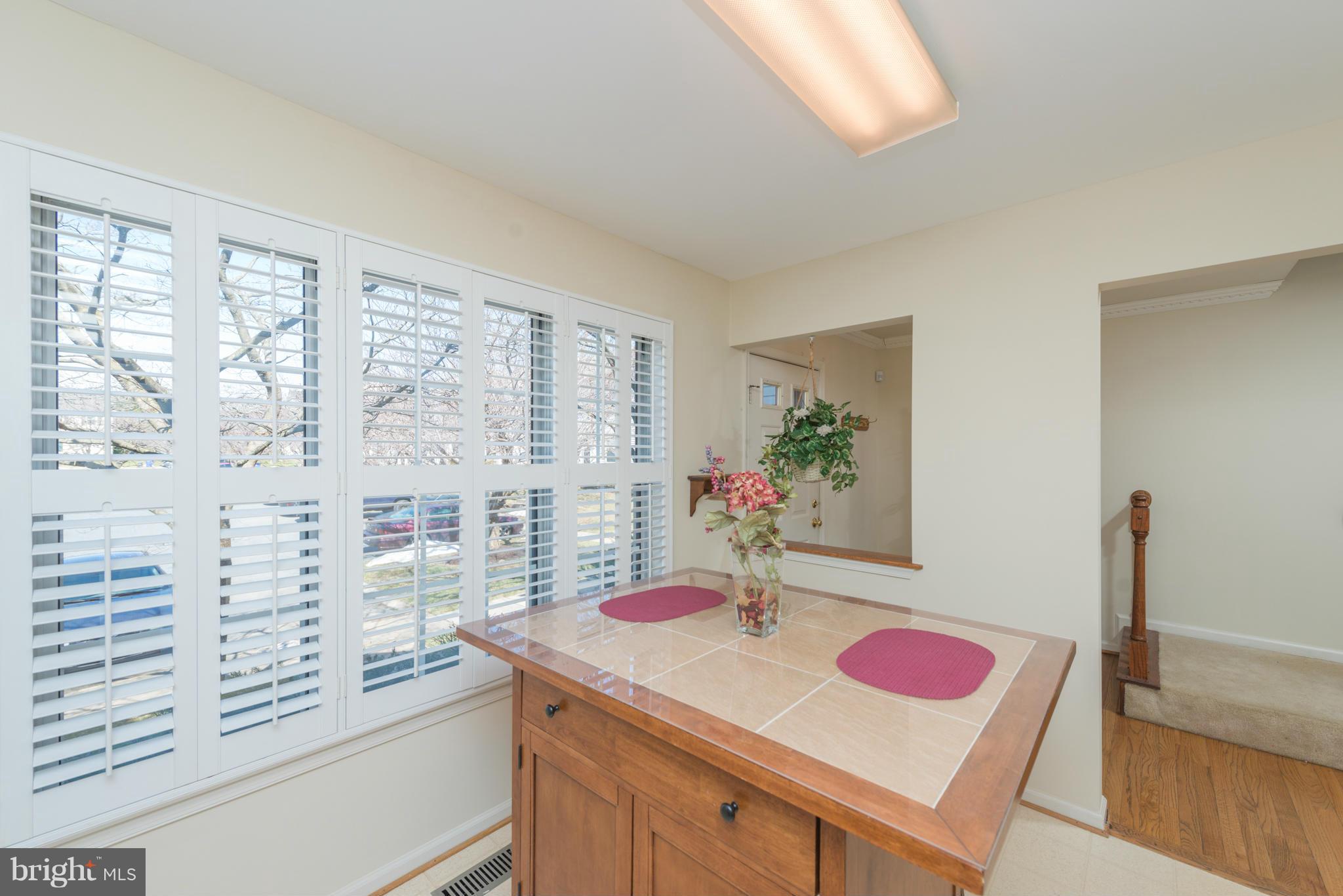 CONSTANT FRIENDSHIP - Residential