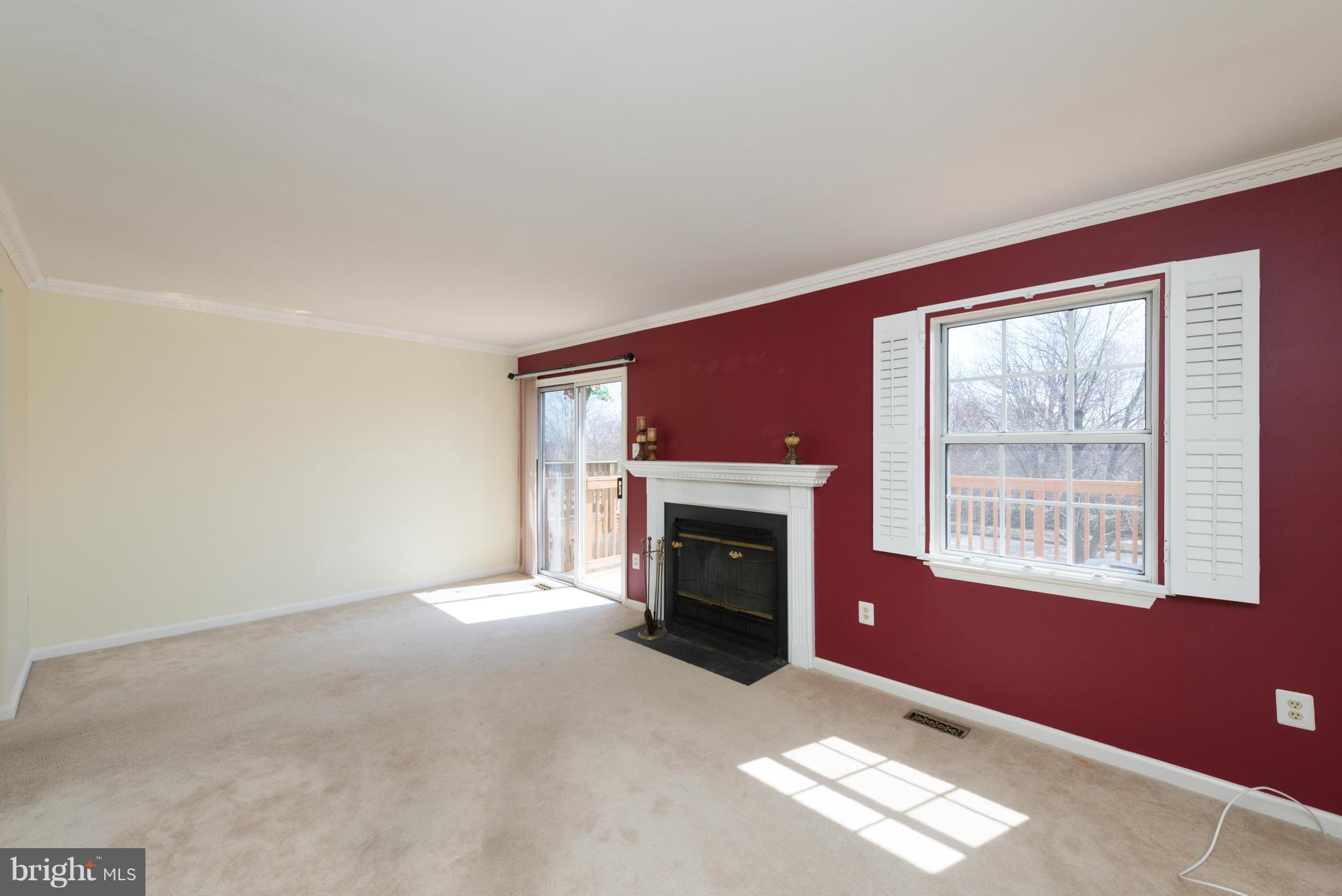 CONSTANT FRIENDSHIP - Residential