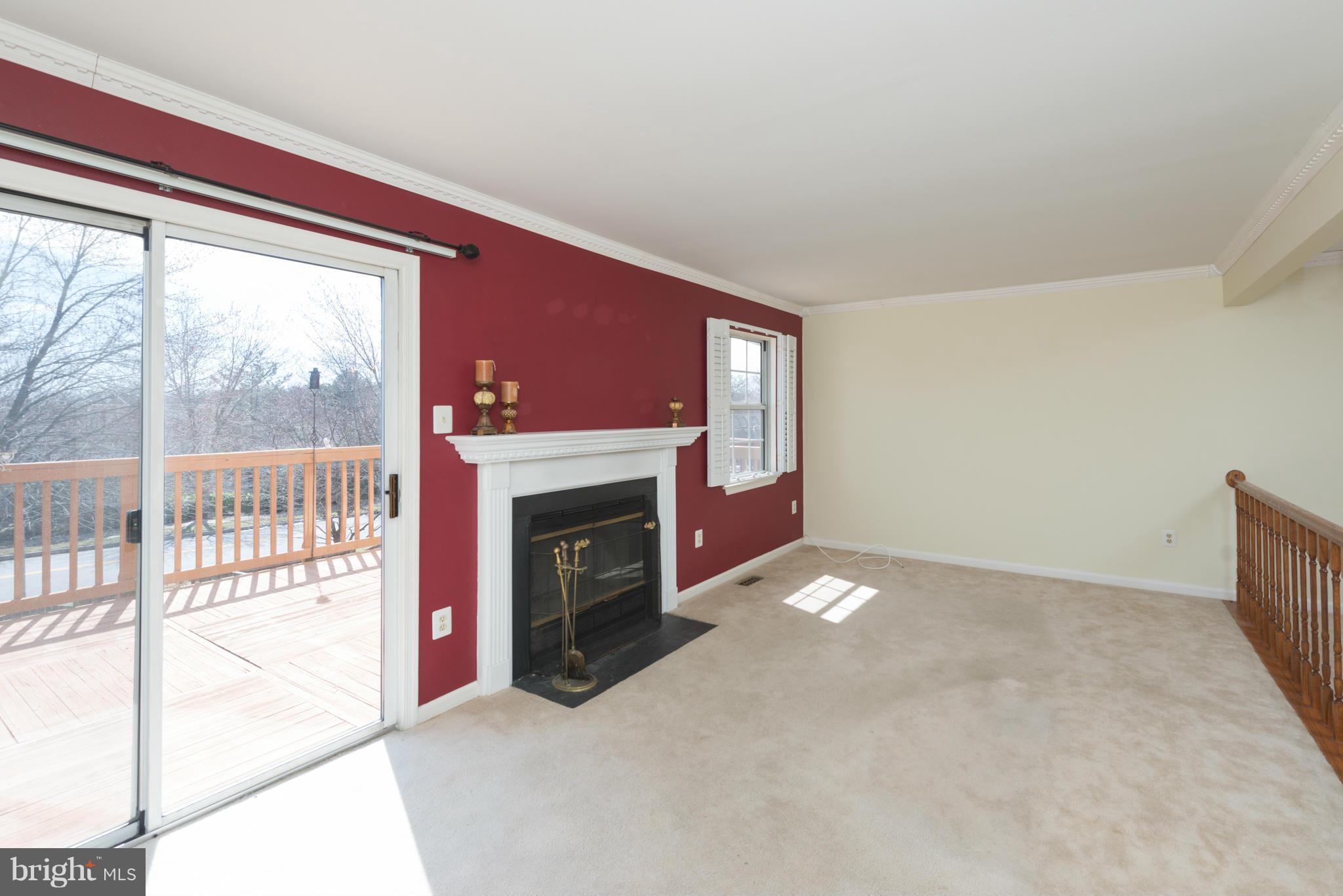 CONSTANT FRIENDSHIP - Residential