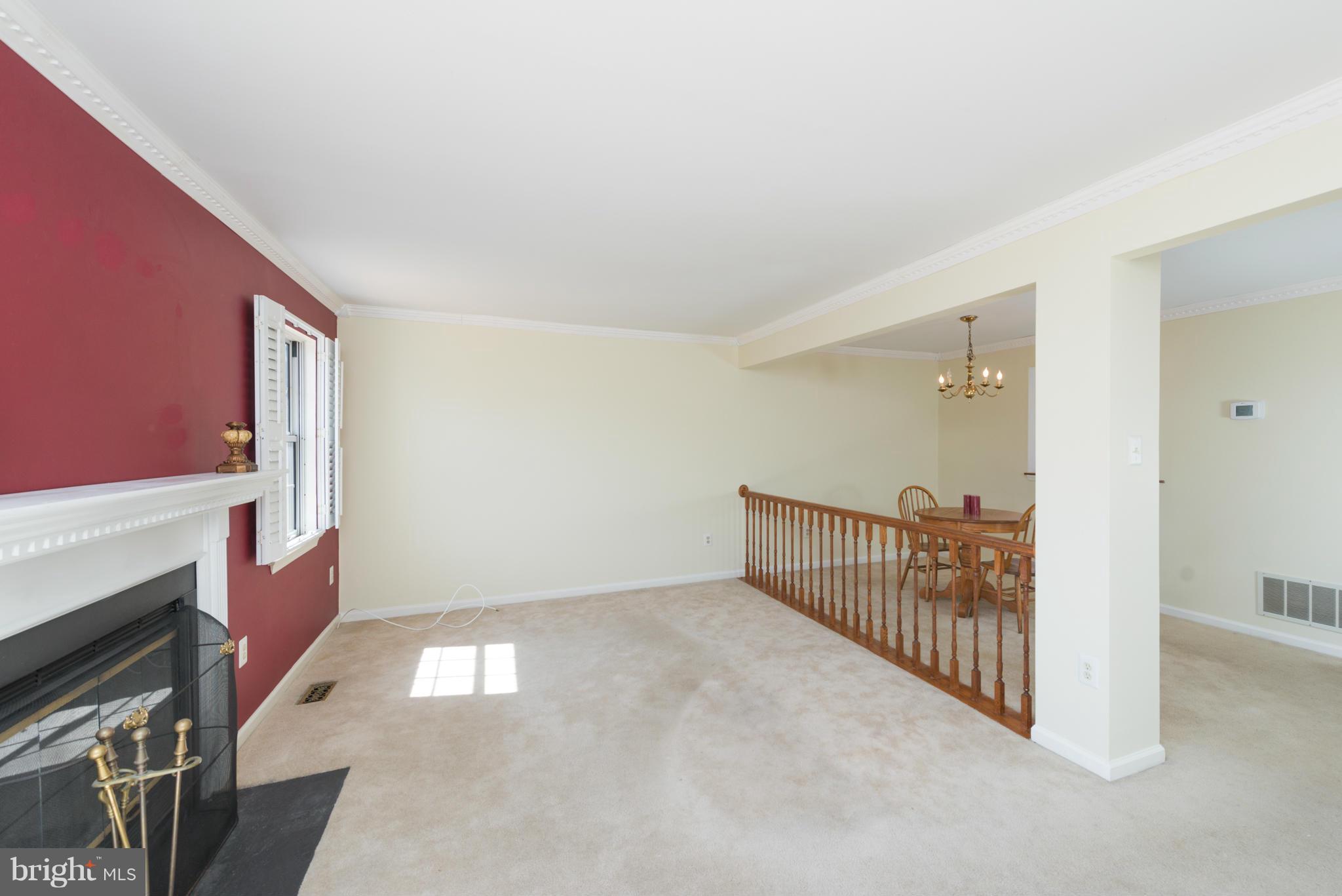 CONSTANT FRIENDSHIP - Residential