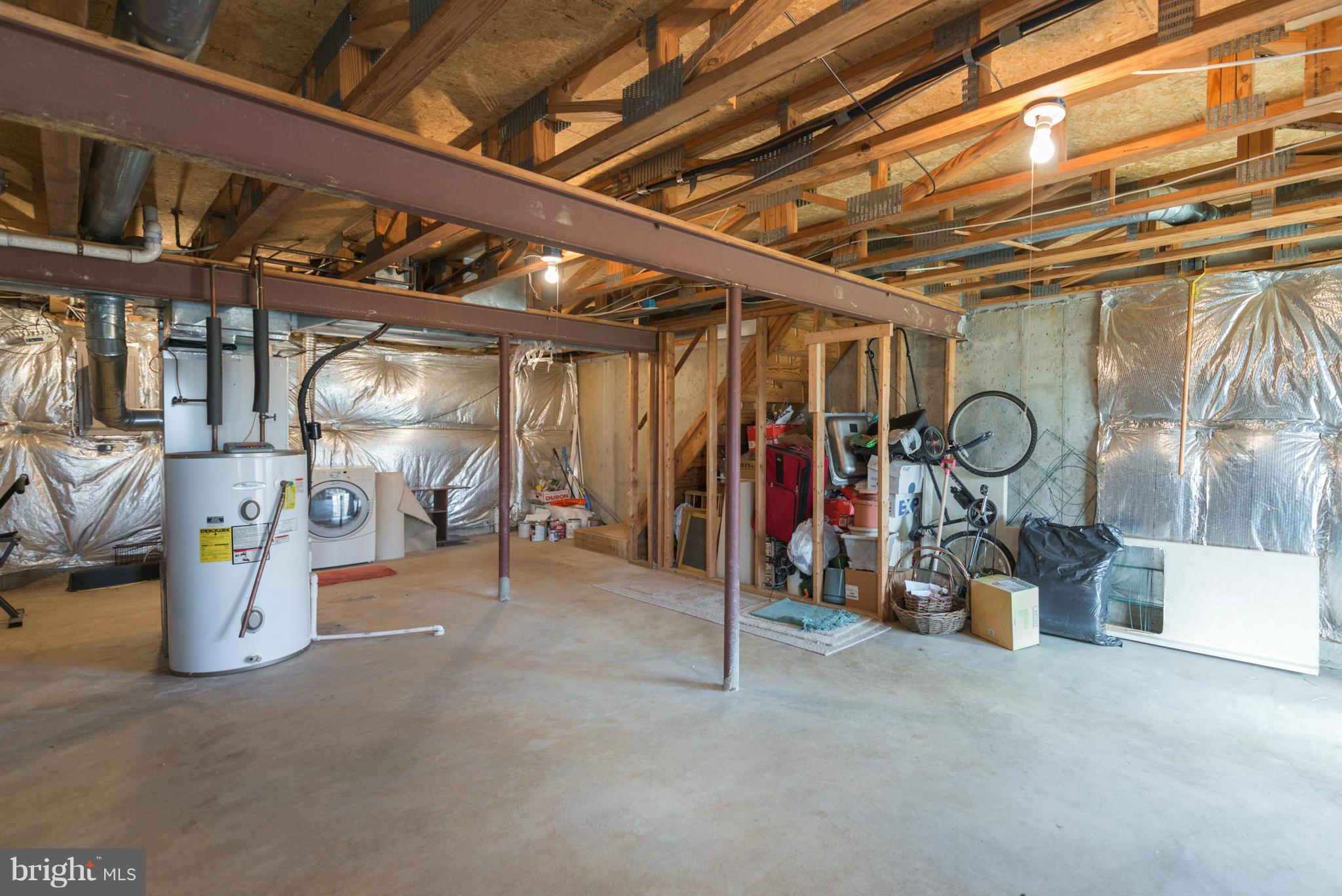 CONSTANT FRIENDSHIP - Residential