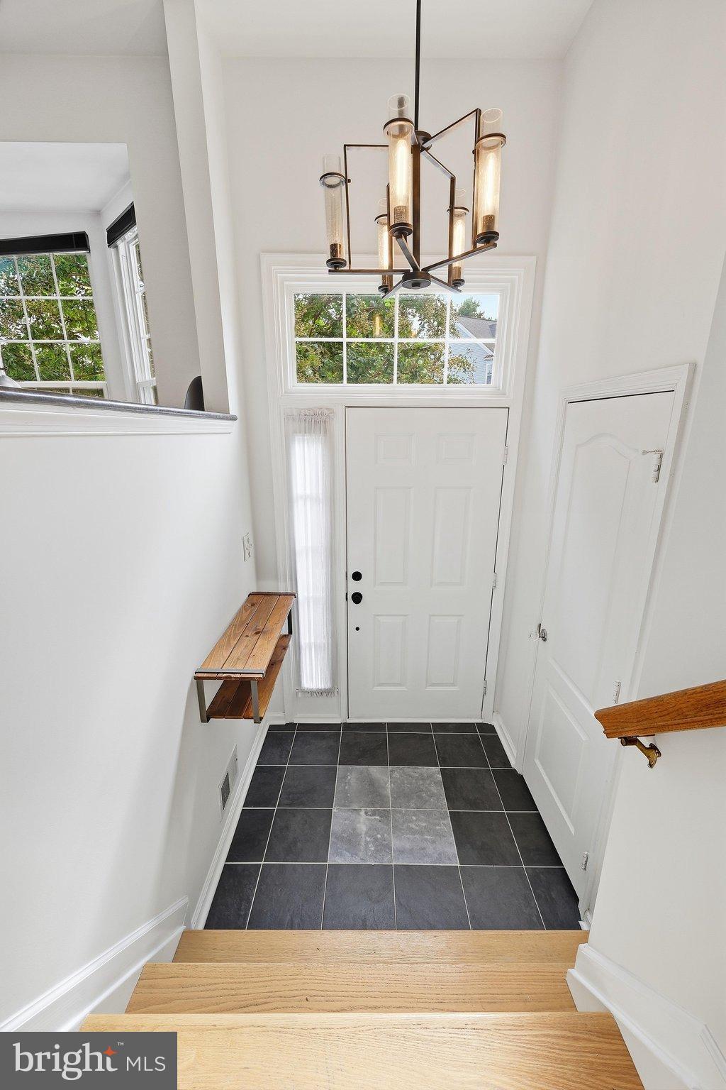 917 HALLECK DRIVE