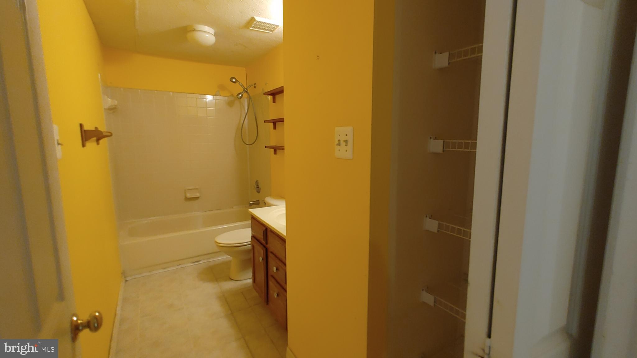 CHESAPEAKE LIGHTHOUSE - Residential