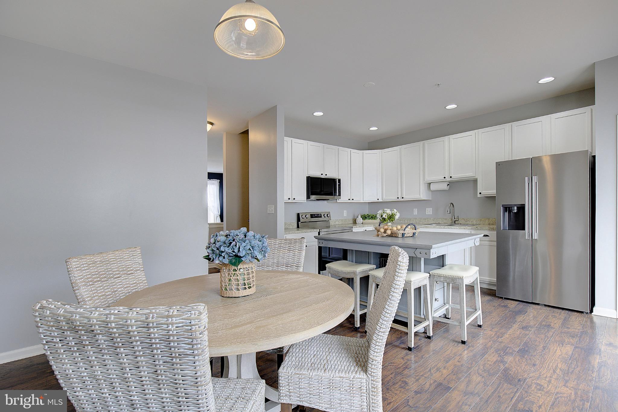 ELLENDALE - Residential