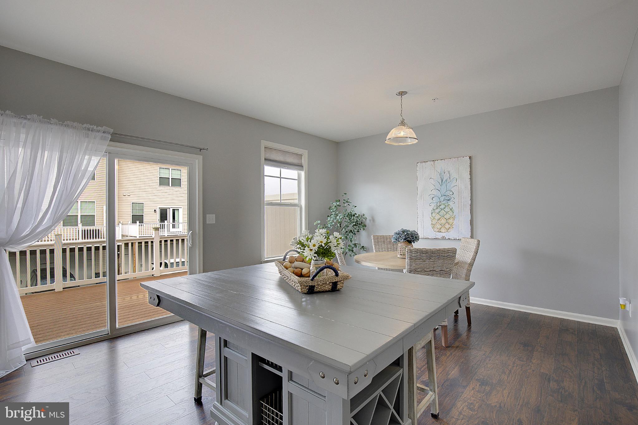 ELLENDALE - Residential