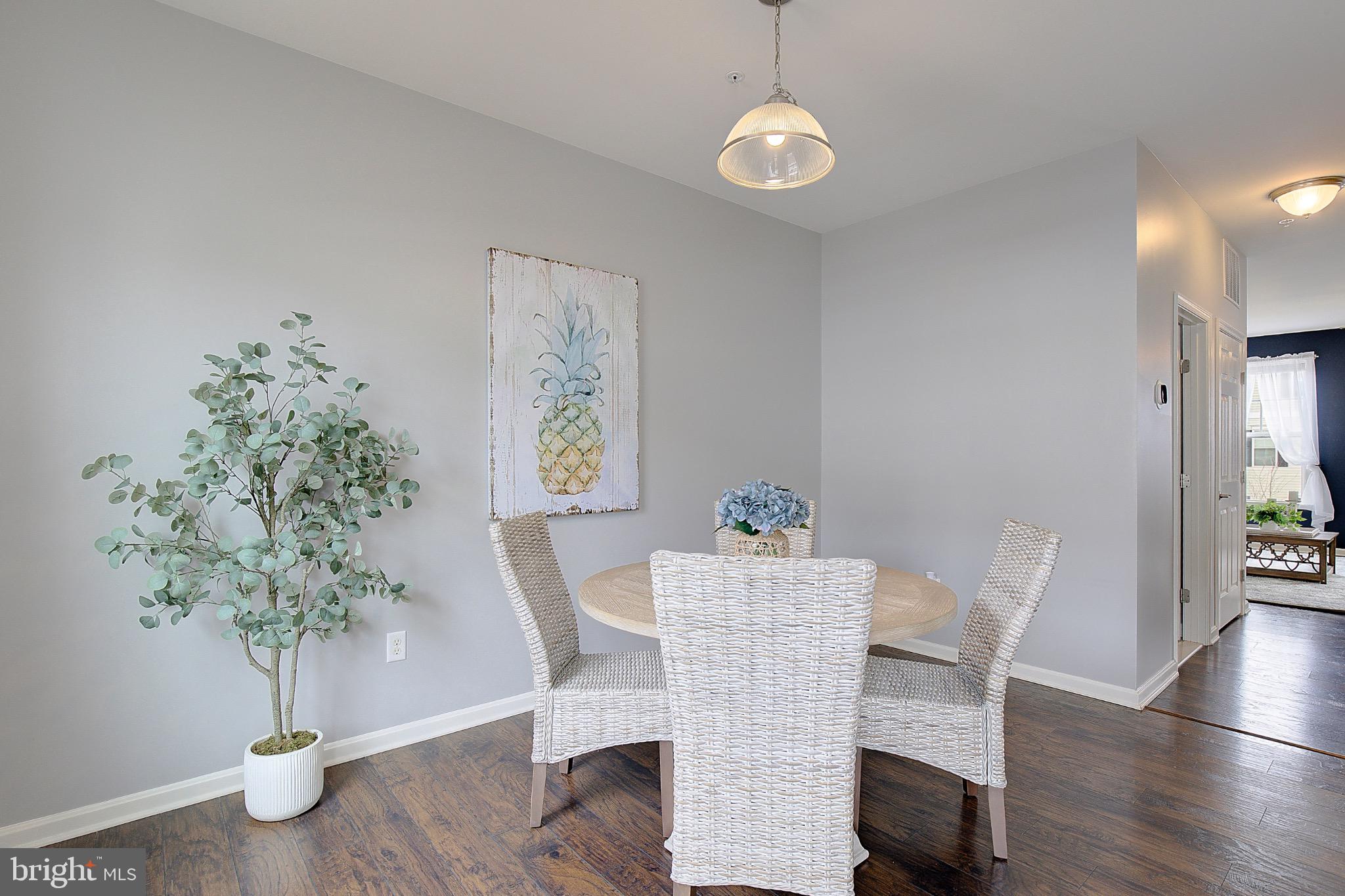 ELLENDALE - Residential