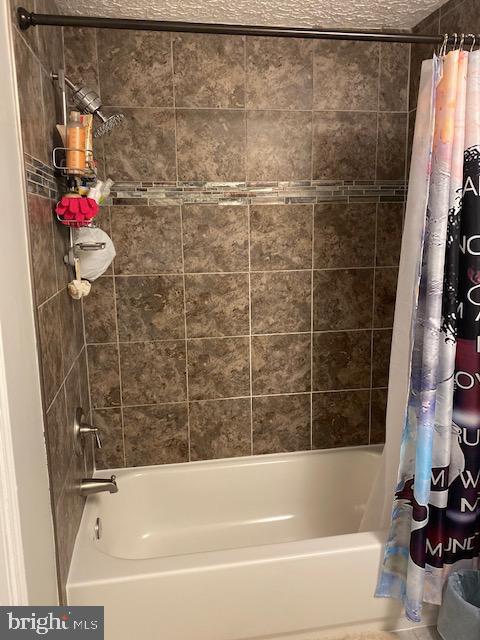 WHITE OAK VILLAGE - Residential Lease