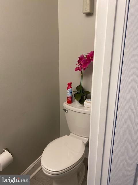 WHITE OAK VILLAGE - Residential Lease