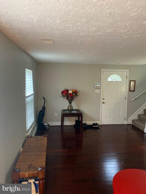 WHITE OAK VILLAGE - Residential Lease