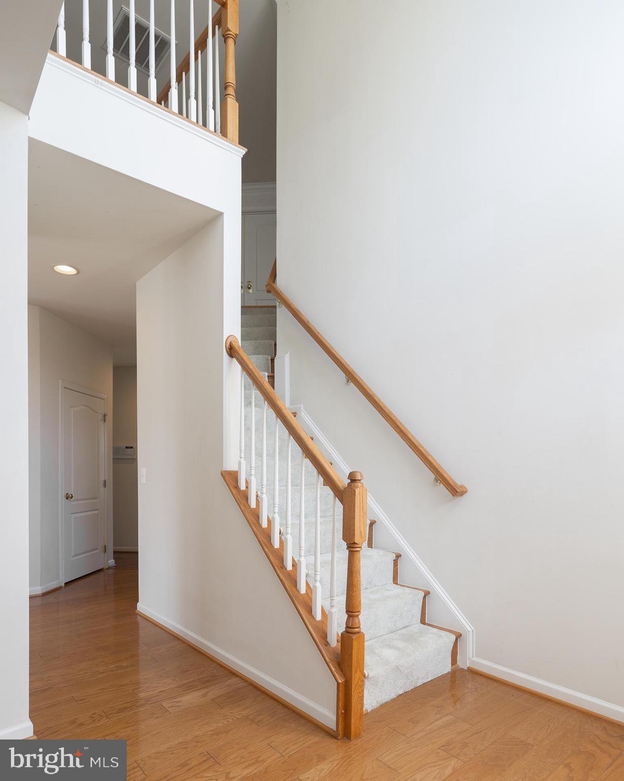 DOMINION VALLEY COUNTRY CLUB - Residential Lease