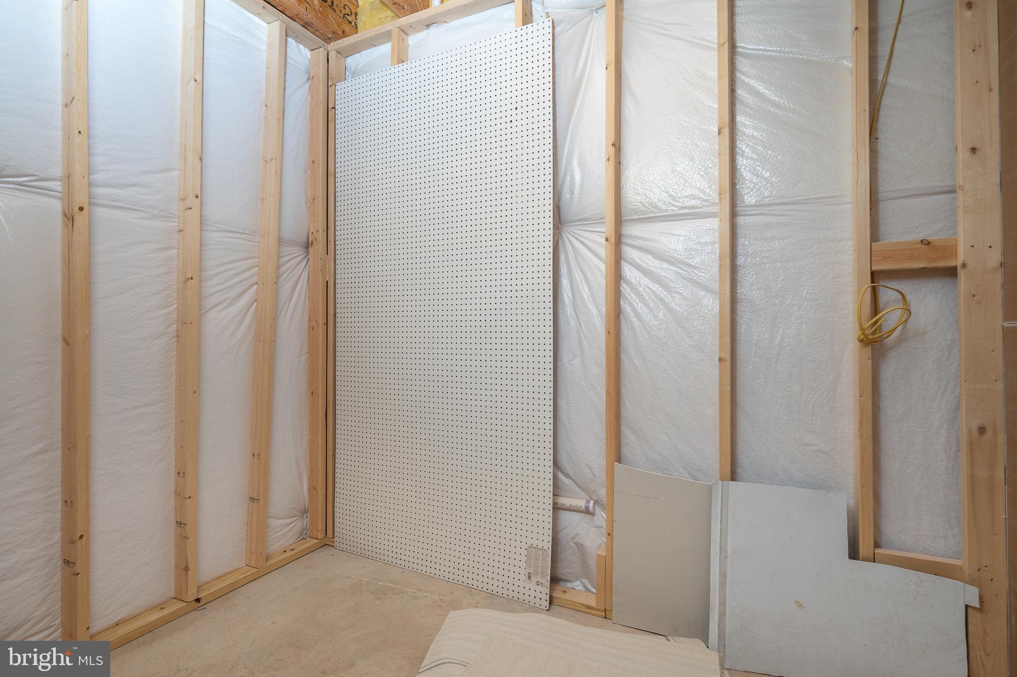 DOMINION VALLEY COUNTRY CLUB - Residential Lease