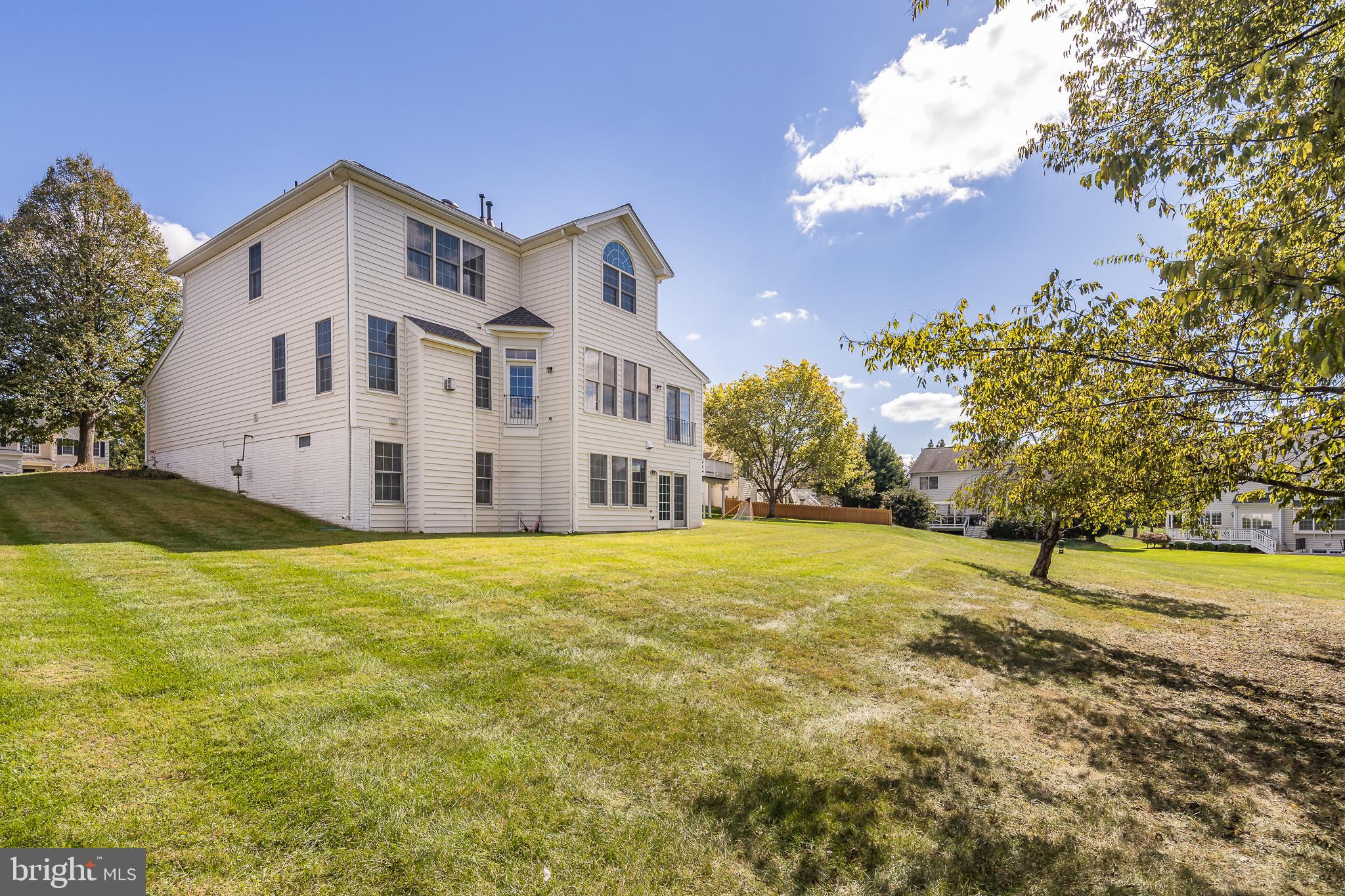 DOMINION VALLEY COUNTRY CLUB - Residential Lease