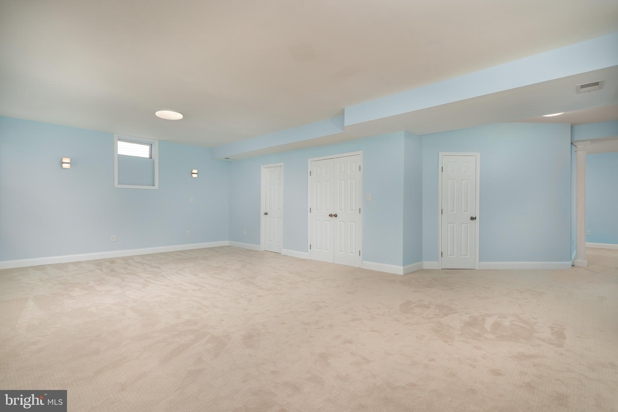 DOMINION VALLEY COUNTRY CLUB - Residential Lease