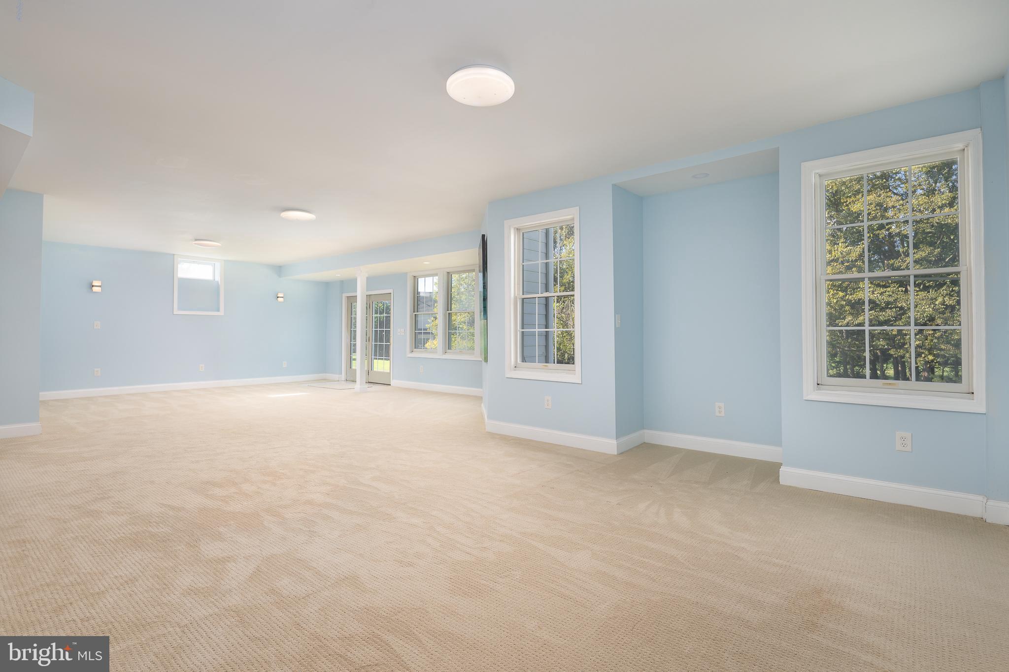 DOMINION VALLEY COUNTRY CLUB - Residential Lease