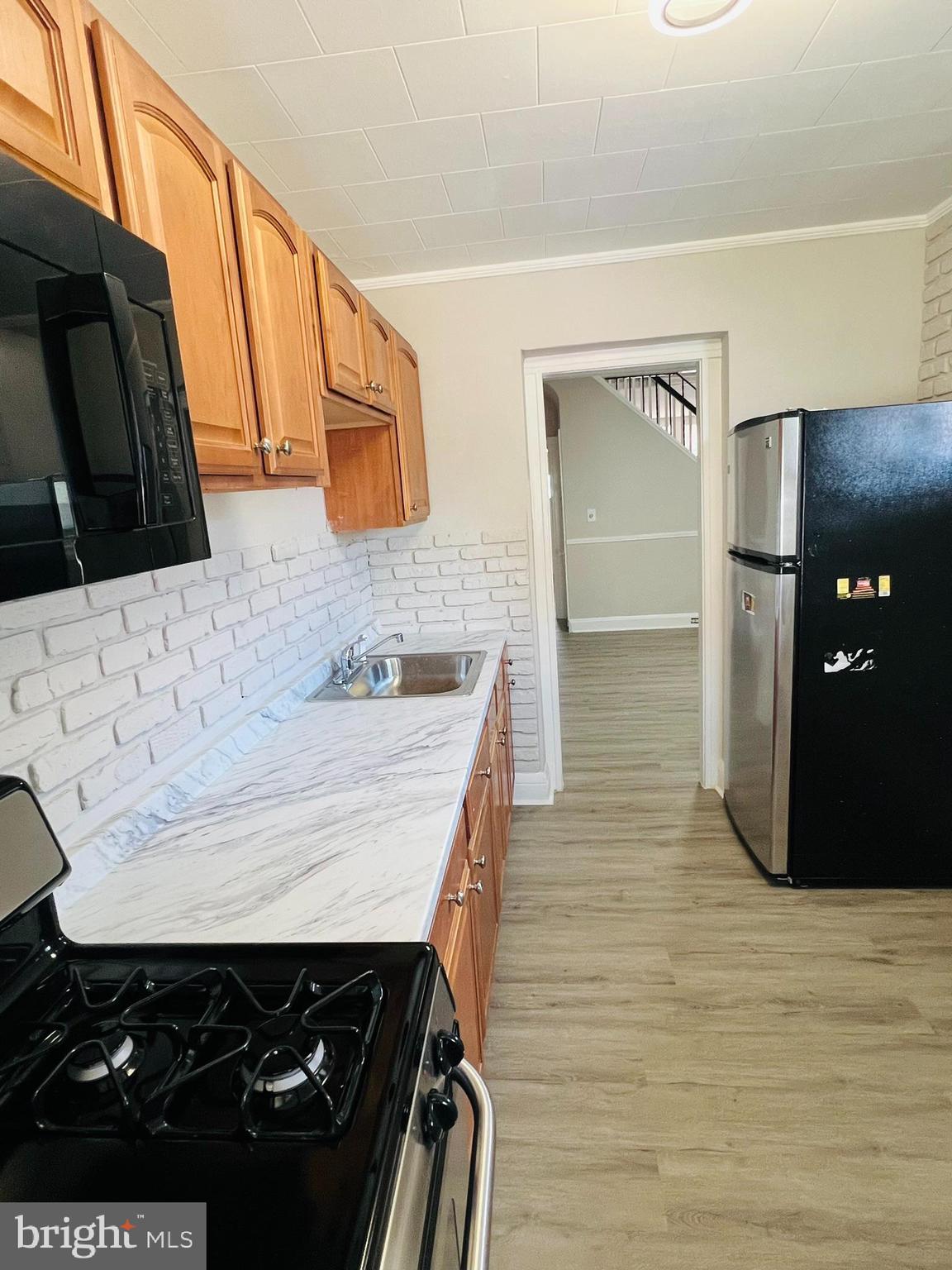 BELAIR-EDISON - Residential Lease