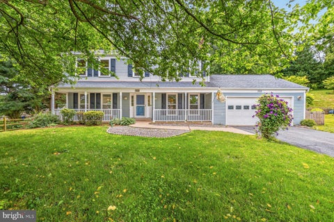 Homes For Sale - 302 Spring Gate Court<br/> MOUNT AIRY, MD 21771