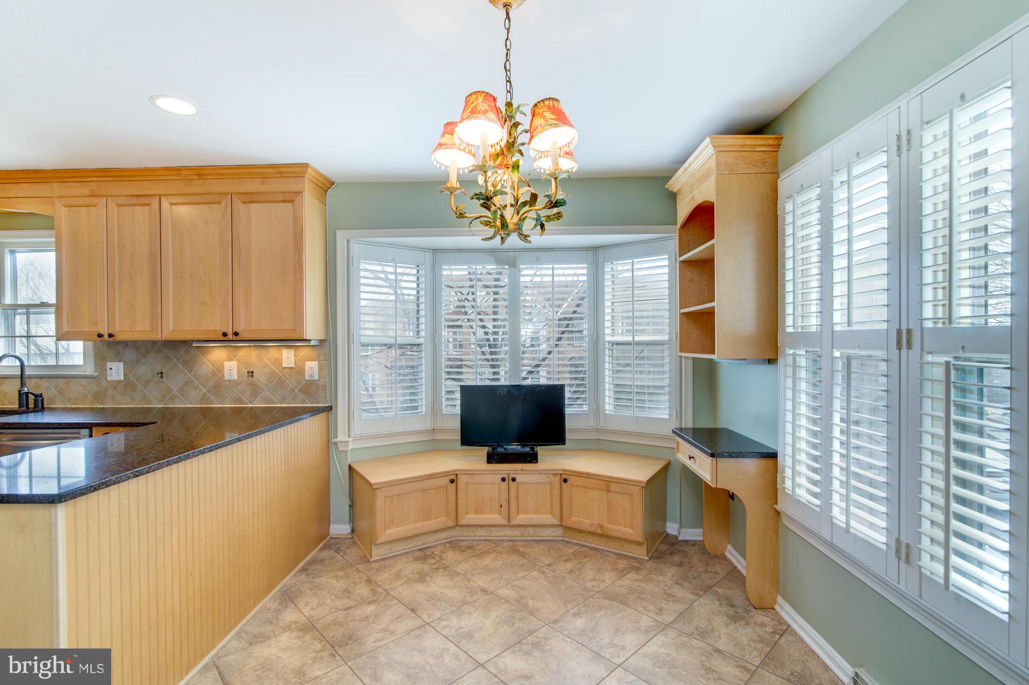 PINECREST - Residential