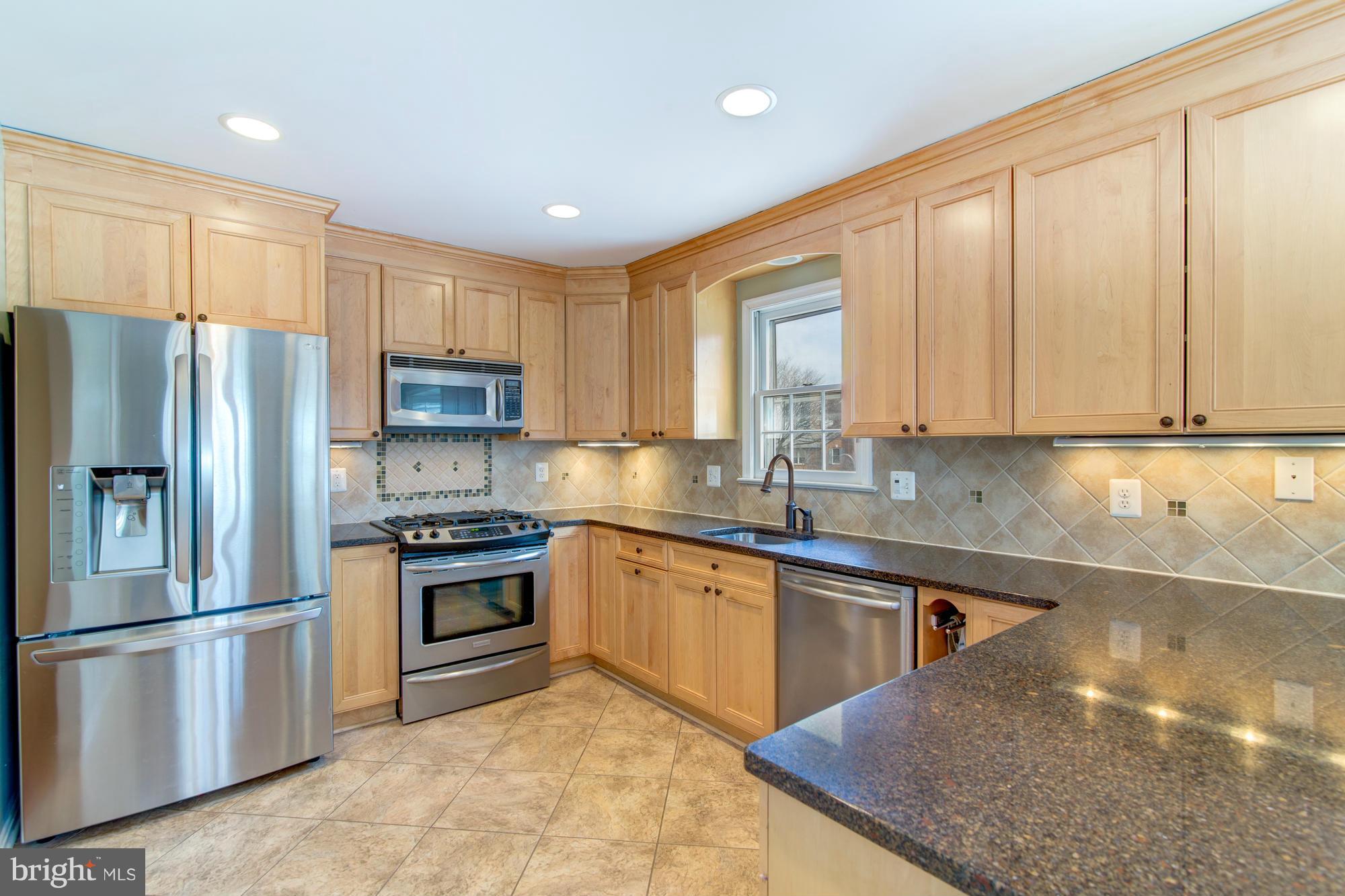 PINECREST - Residential