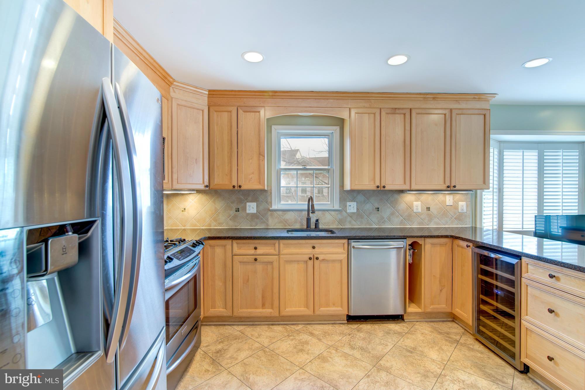 PINECREST - Residential