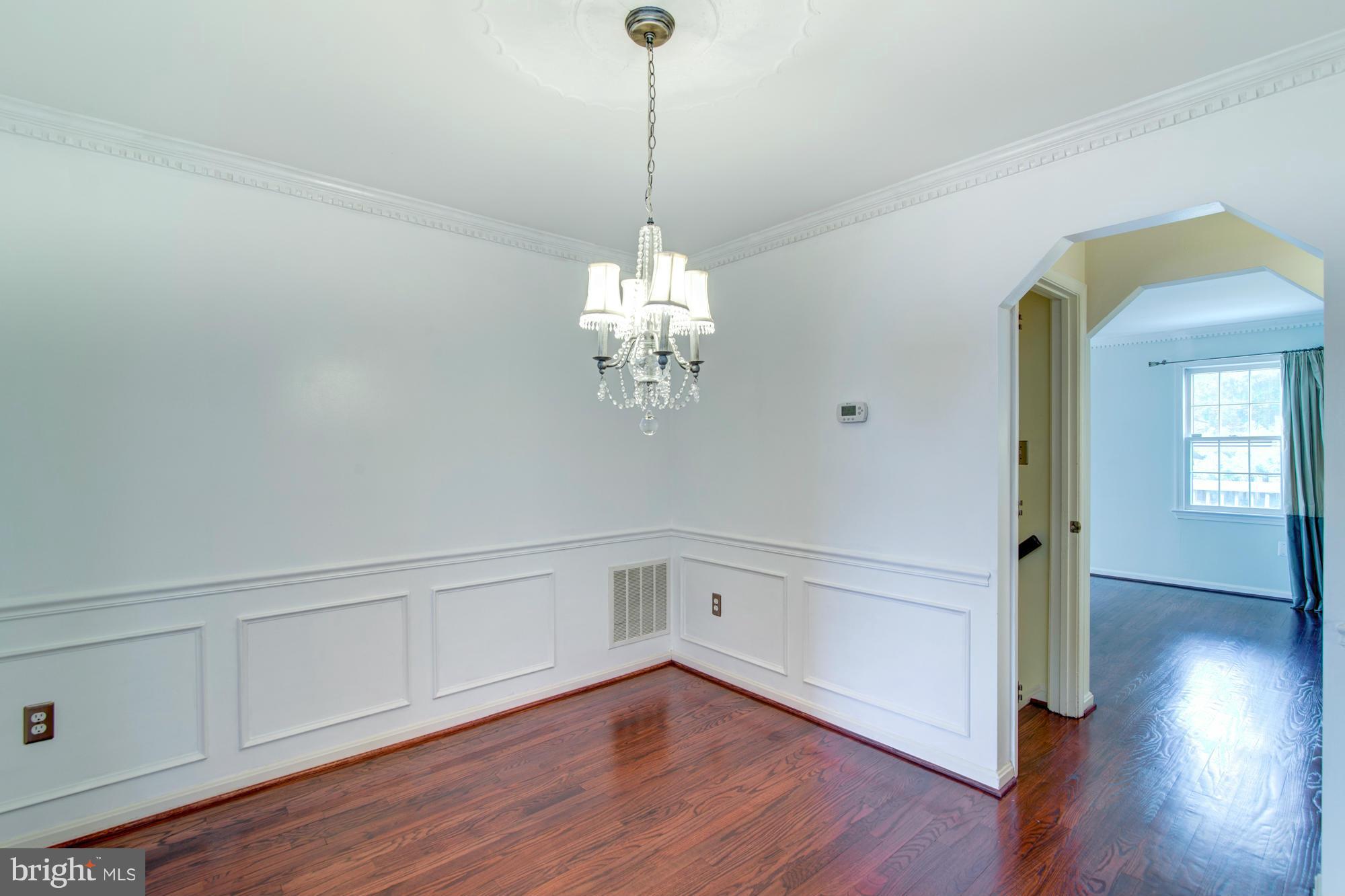 PINECREST - Residential