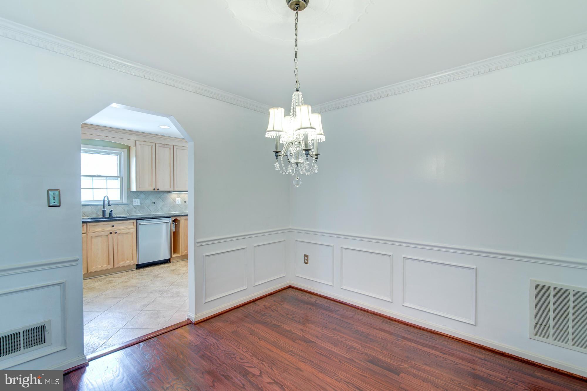 PINECREST - Residential