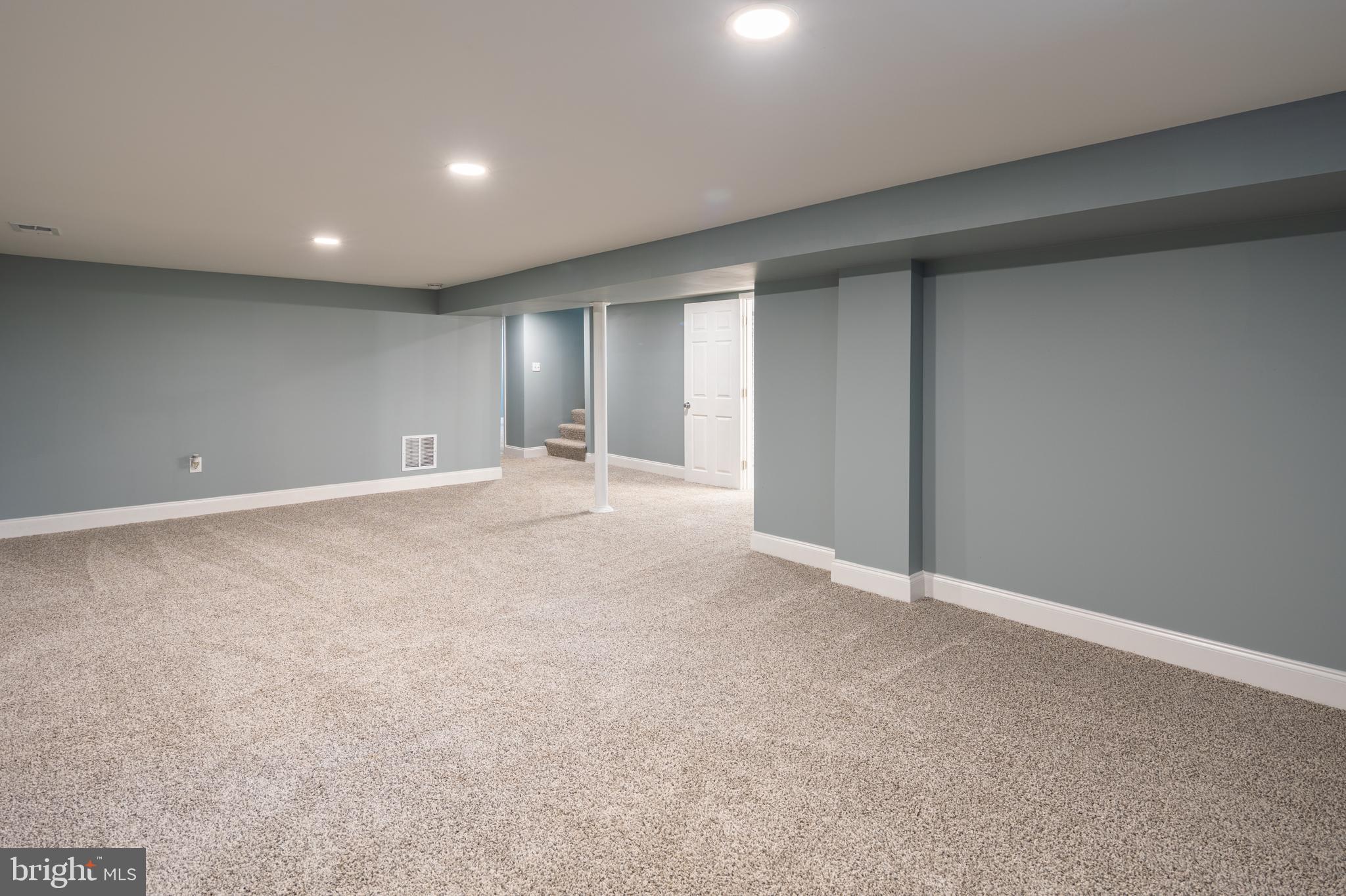 ABERDEEN HILLS - Residential